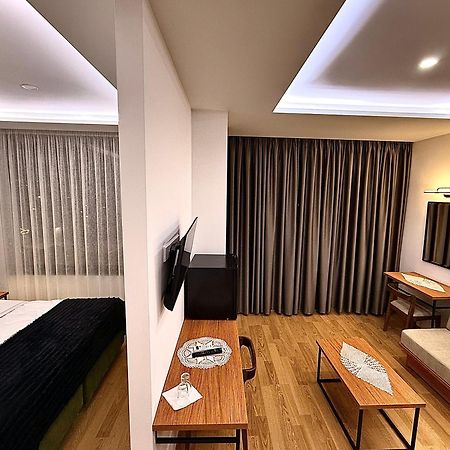 Hotel Republika Berat Dış mekan fotoğraf