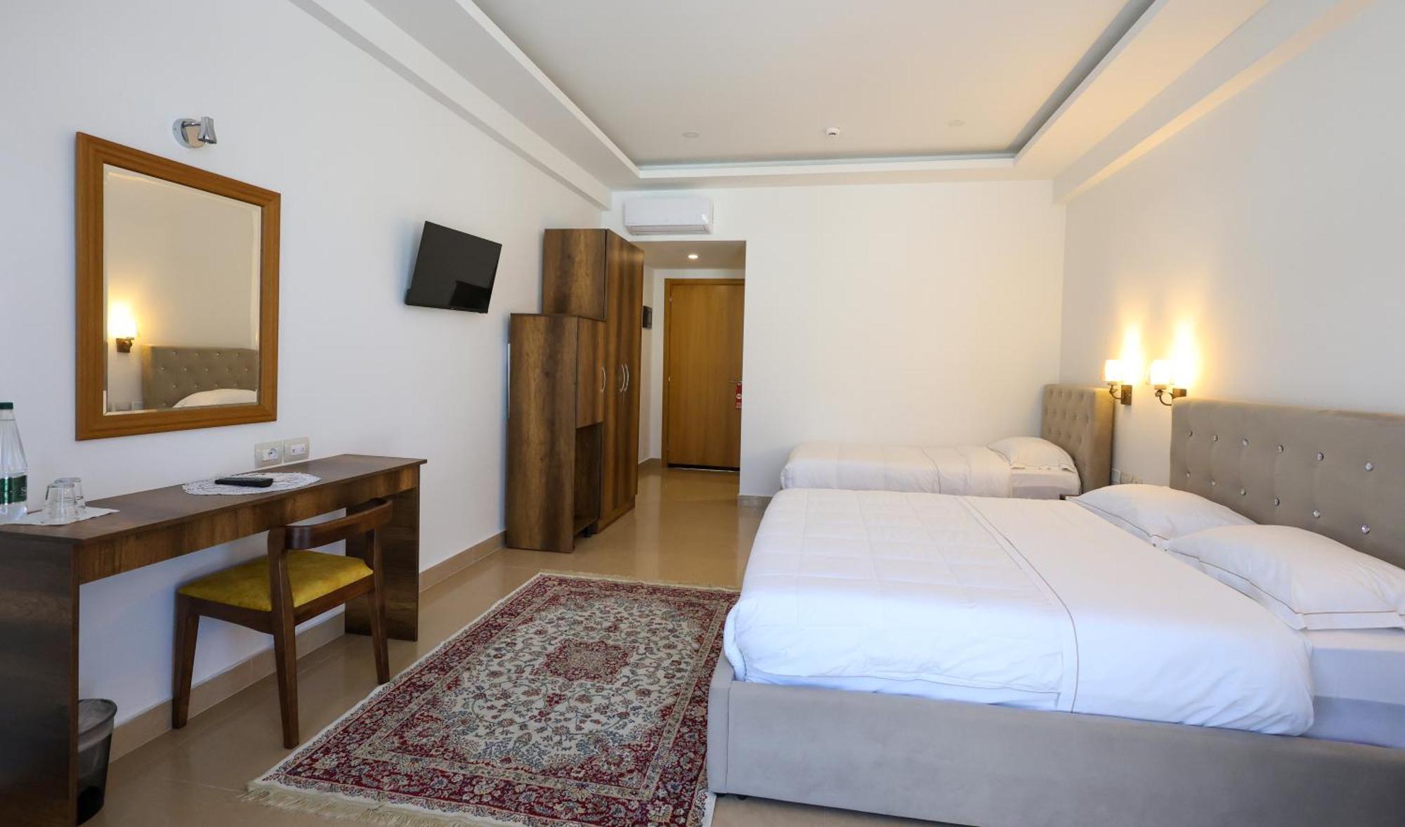 Hotel Republika Berat Dış mekan fotoğraf