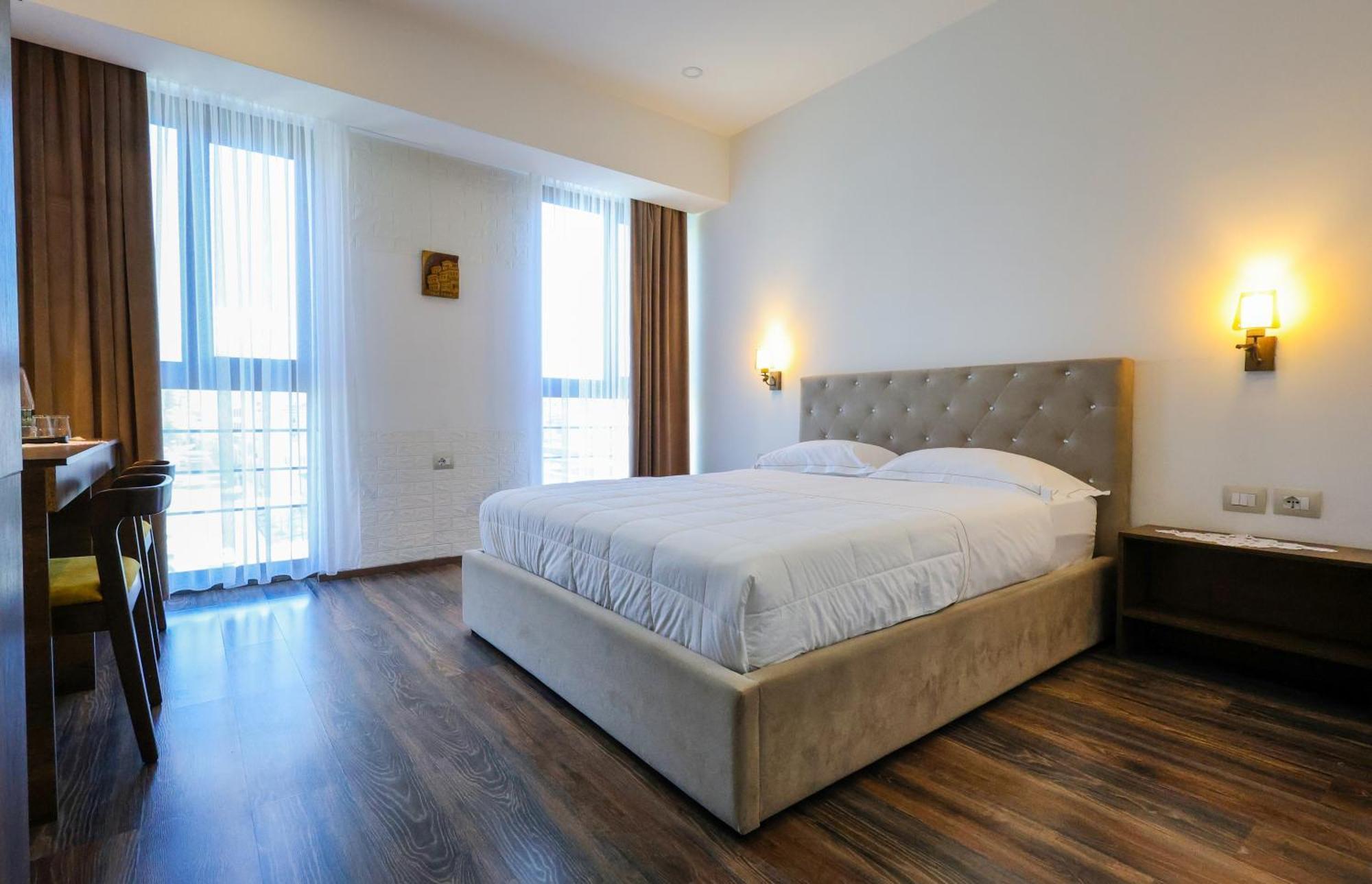 Hotel Republika Berat Dış mekan fotoğraf
