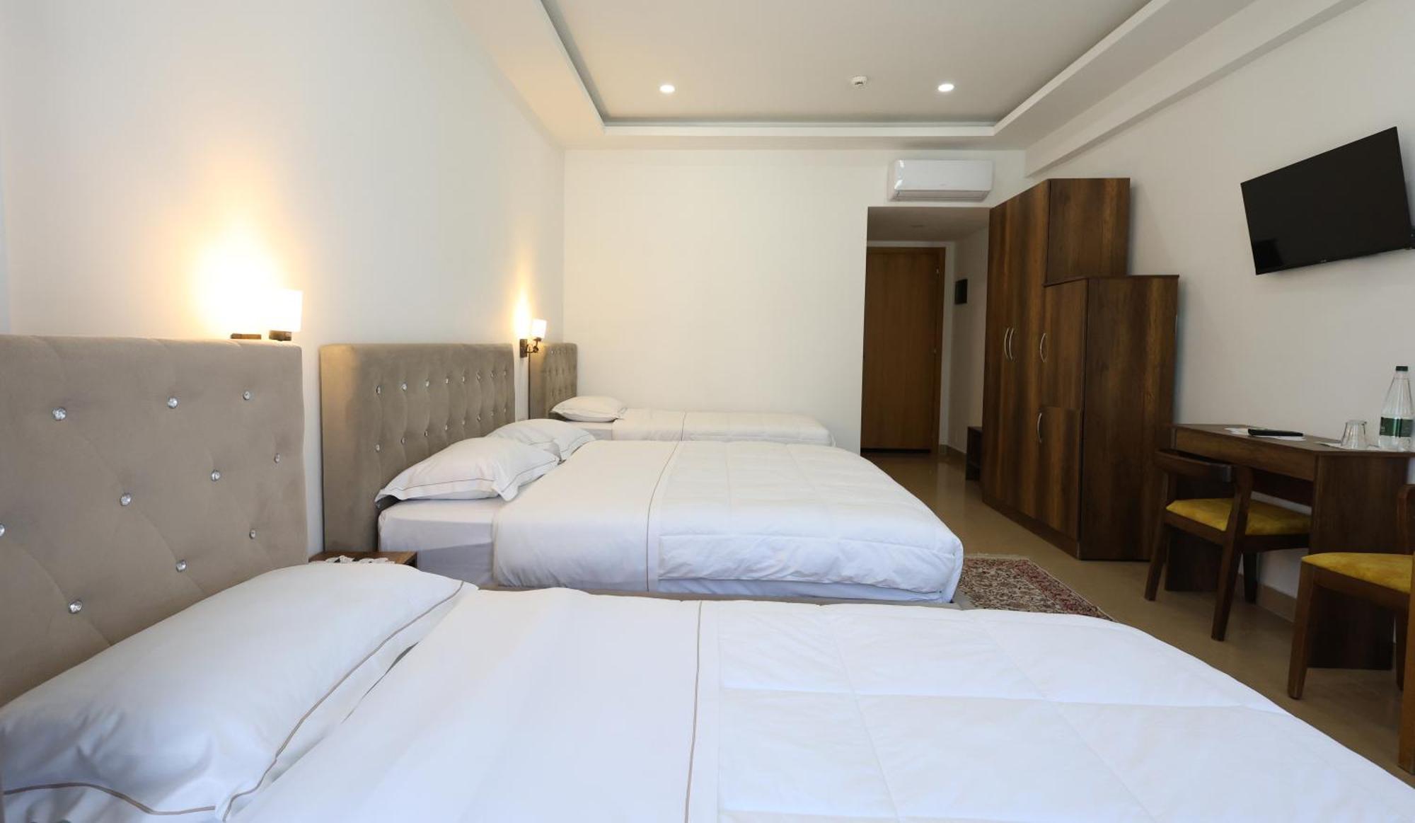 Hotel Republika Berat Dış mekan fotoğraf