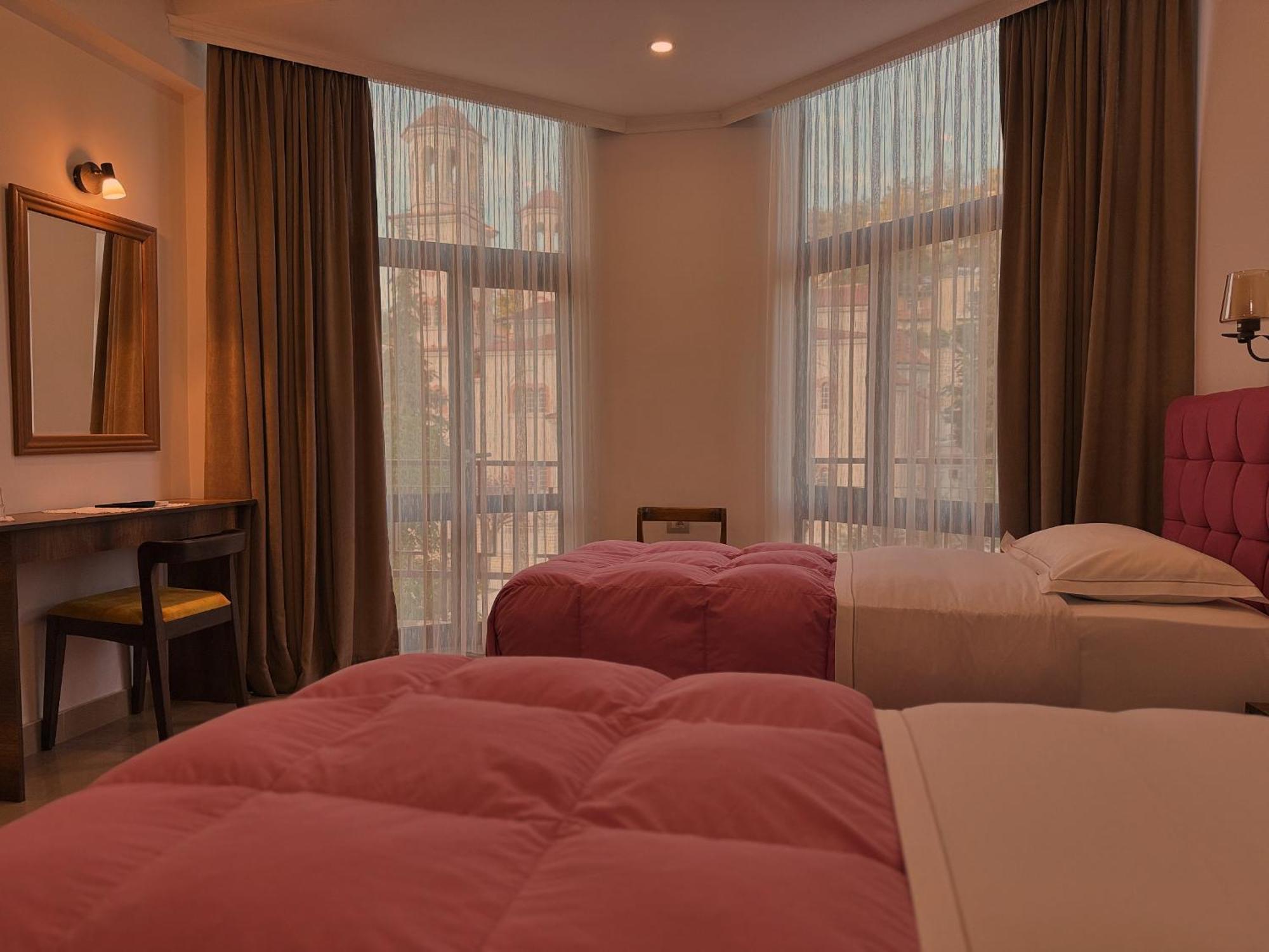 Hotel Republika Berat Dış mekan fotoğraf